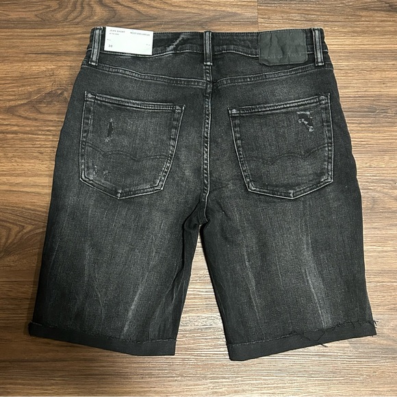AE Jean Shorts - Picture 2 of 3